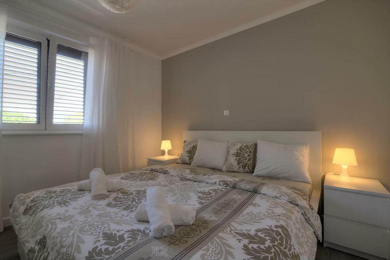 Apartment Franko Senj  Esterno foto
