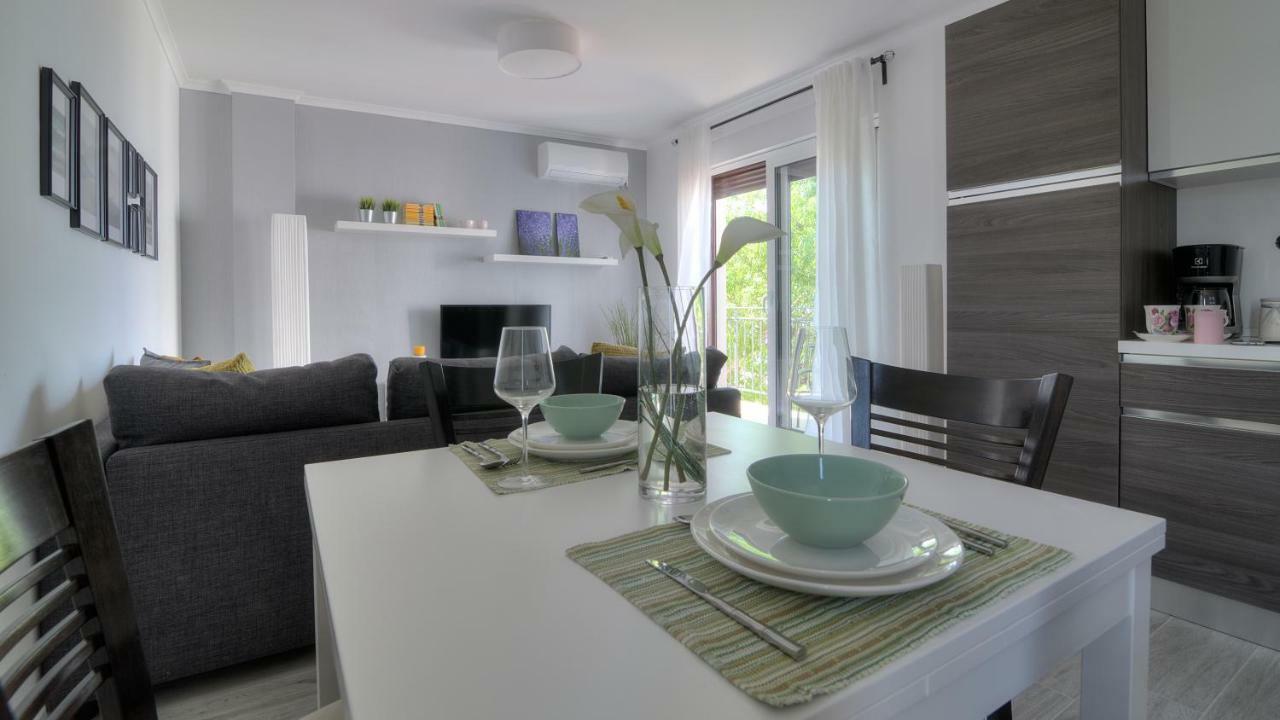 Apartment Franko Senj  Esterno foto